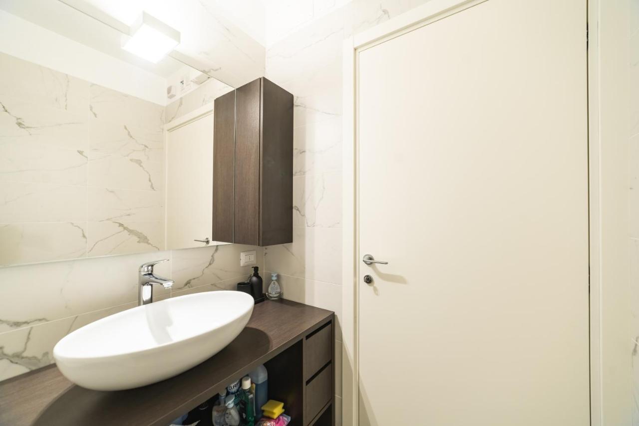 Moderno Bilocale 64Mq Con Parcheggio E Palestra Διαμέρισμα Μιλάνο Εξωτερικό φωτογραφία